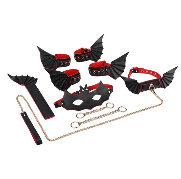 Kit Bondage BDSM Morcego em Couro Sintético - 7 em 1 - Fetiche