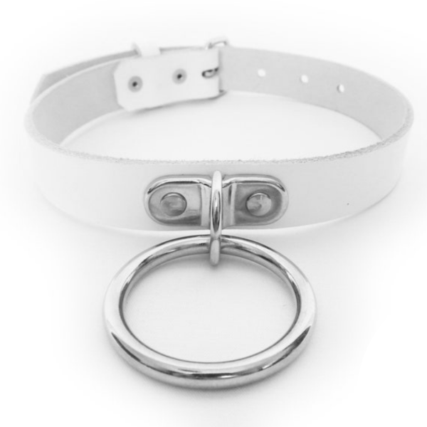 Gargantilha Sexy Colar Com Couro Branco Detalhe Argola de Aço