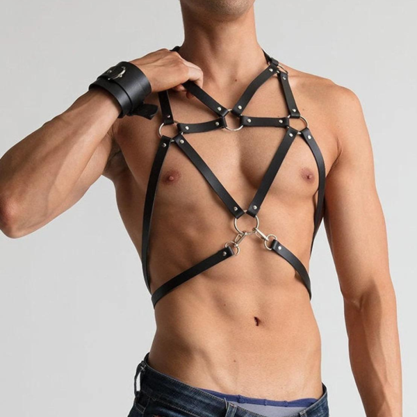 Arreio Harness Peitoral em Couro Vermelho Masculino Com Metais - Image 3