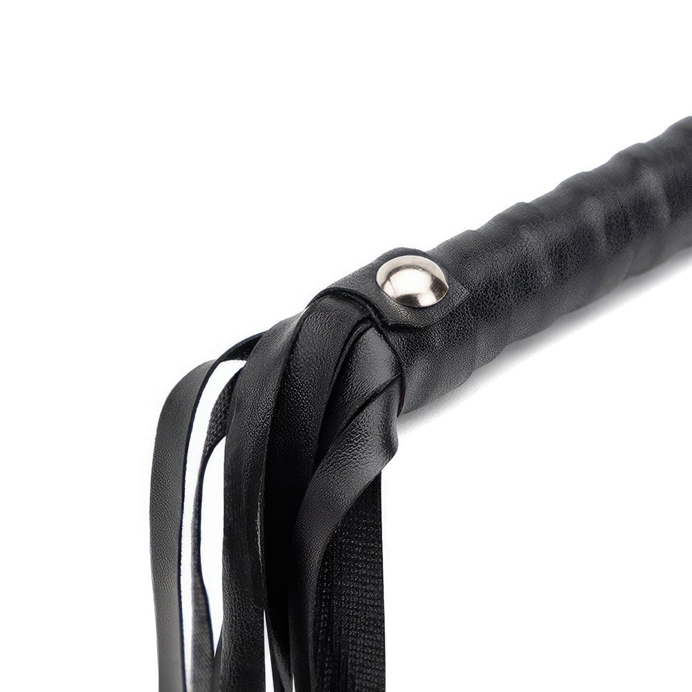 Chicote com Franjas e Detalhes Metálicos - YOUVIBE Sex shop - Imagem 5