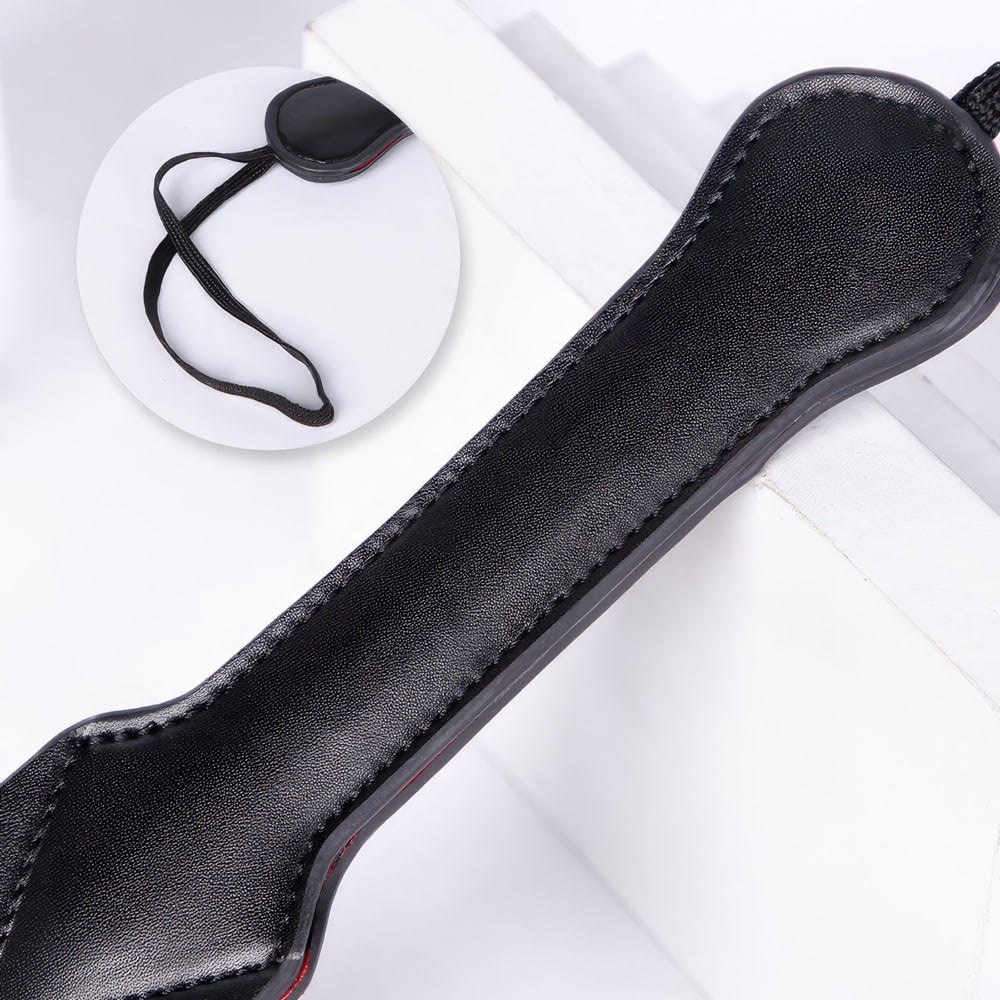 Chibata Moderna em Preto com Detalhes em Vermelho - YOUVIBE - Imagem 5