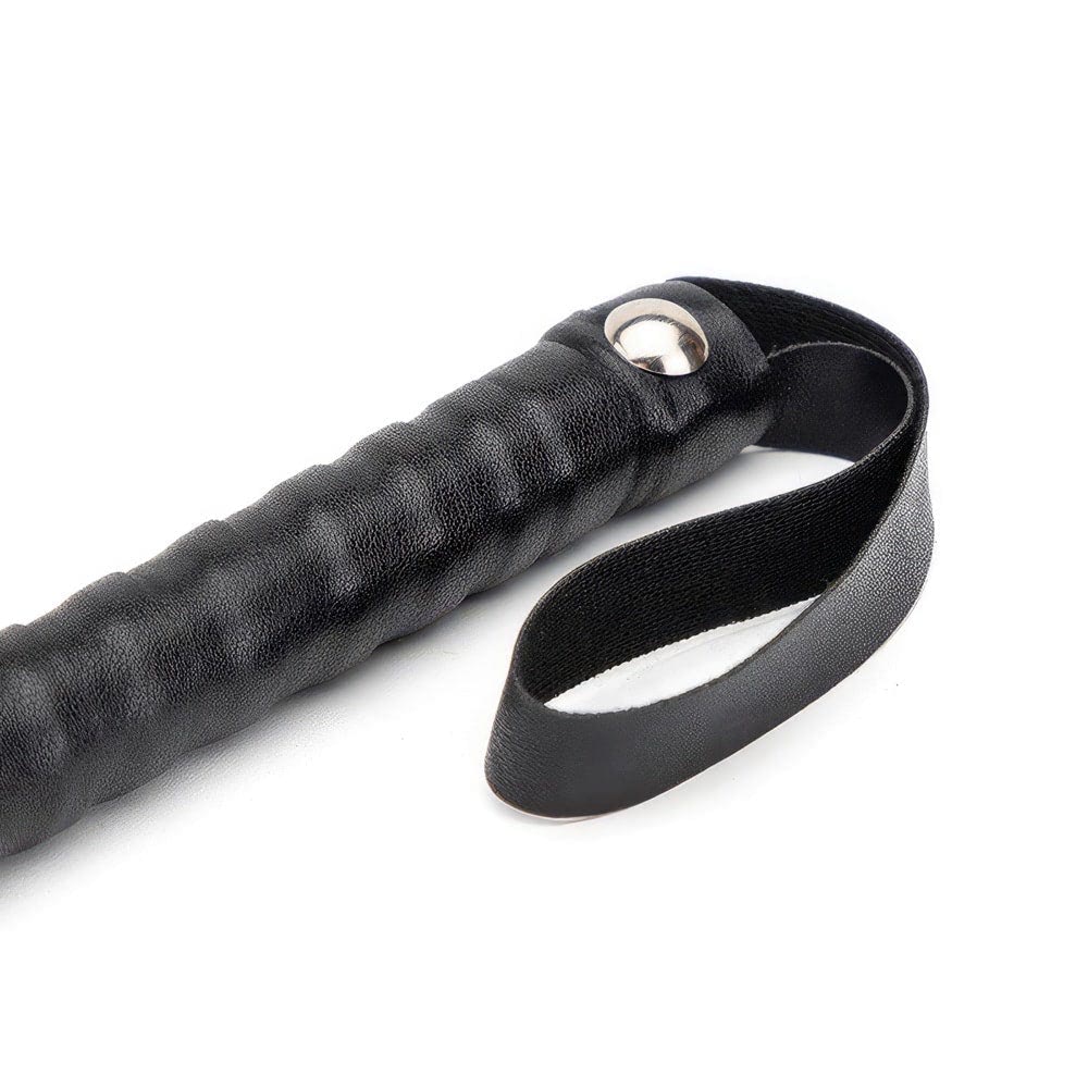 Chicote com Franjas e Detalhes Metálicos - YOUVIBE Sex shop - Imagem 4